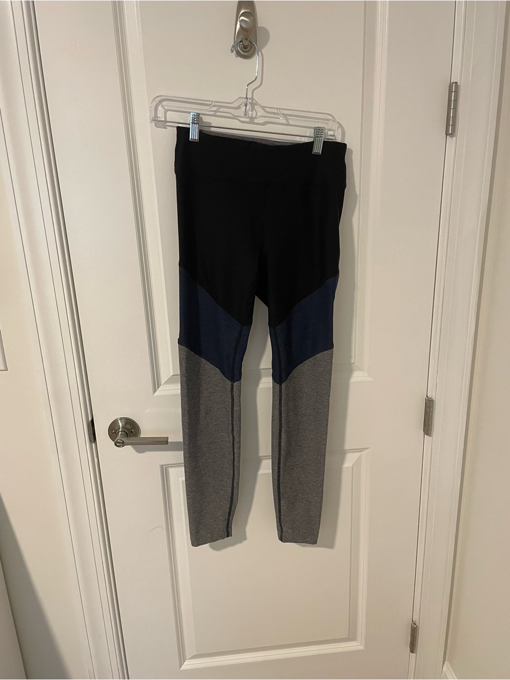 Outdoor Voices Black & Heather Gray Colorblock Leggings